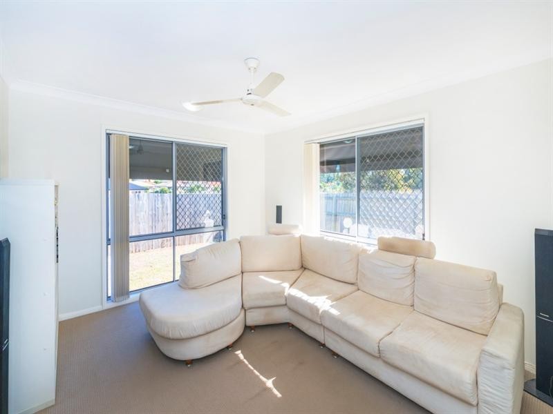 24 GRIFFEN Place, Crestmead QLD 4132