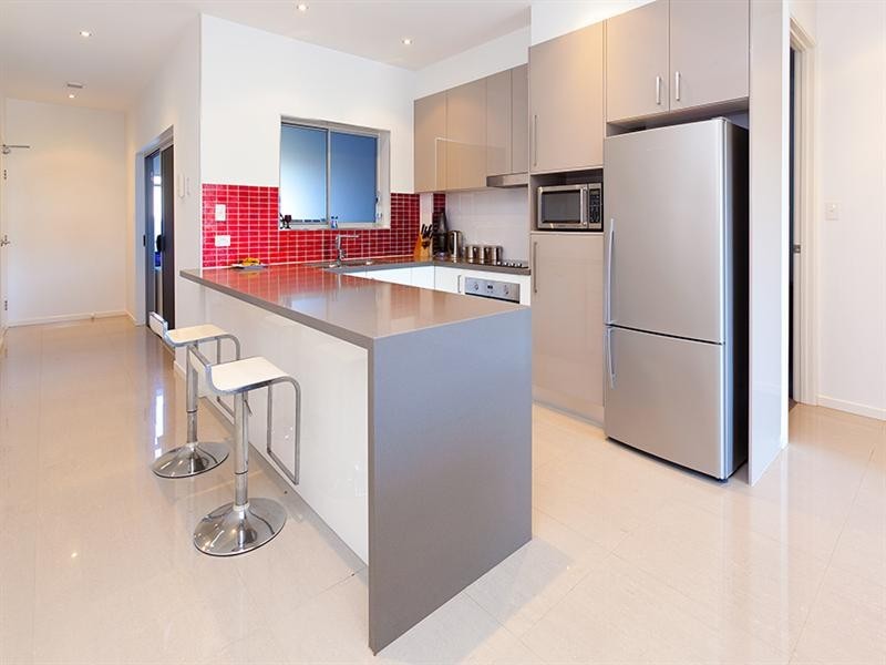 16/28 Carl Street, Woolloongabba QLD 4102