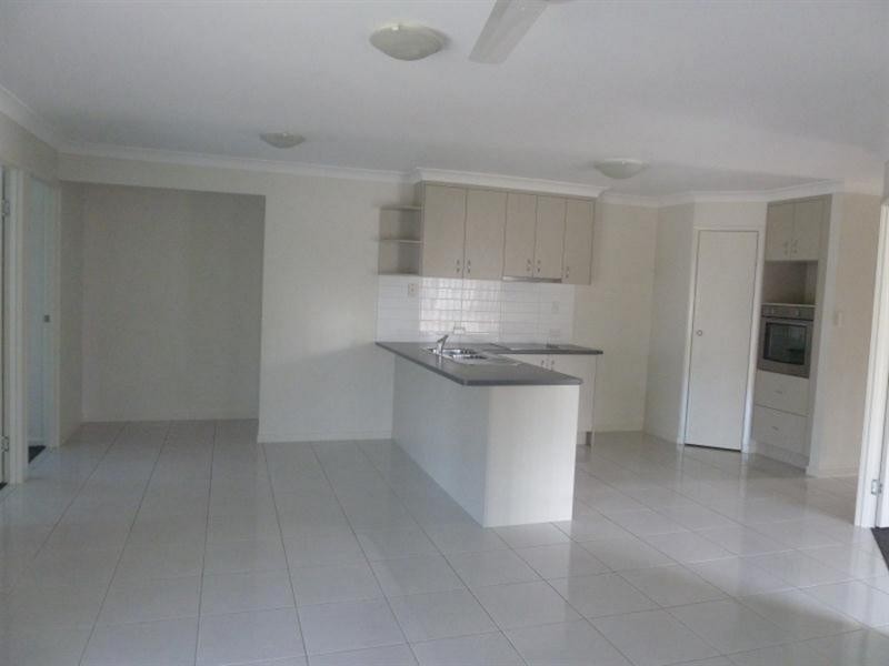 3 Polyanna Court, Loganlea QLD 4131