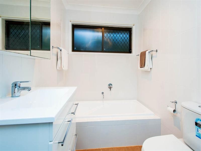 62 Wishart Road, Upper Mount Gravatt QLD 4122