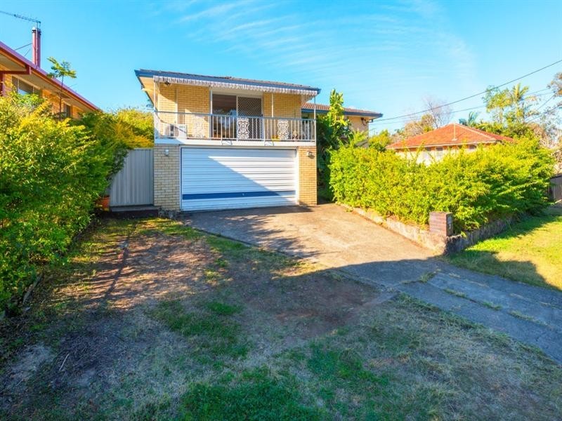 3 Joachim Street, Holland Park West QLD 4121