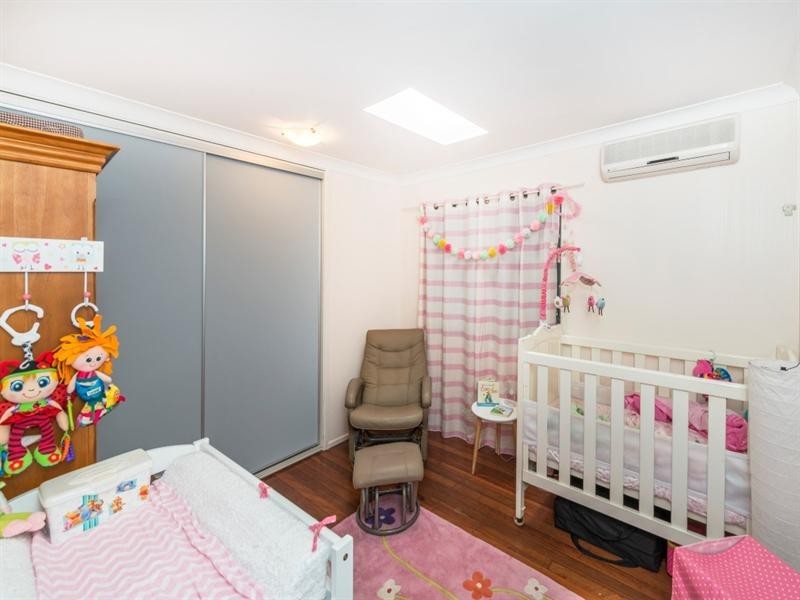 3 Joachim Street, Holland Park West QLD 4121