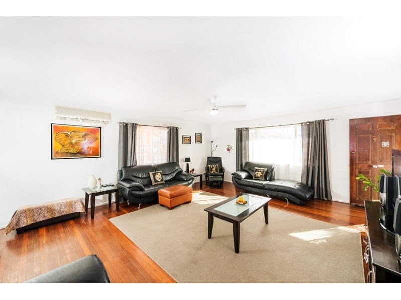 12 Stanton Road, Tingalpa QLD 4173