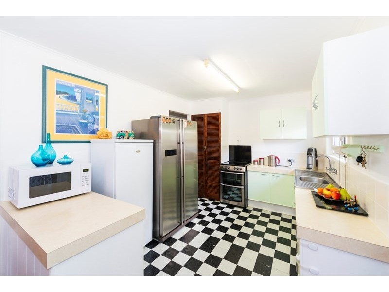 12 Stanton Road, Tingalpa QLD 4173