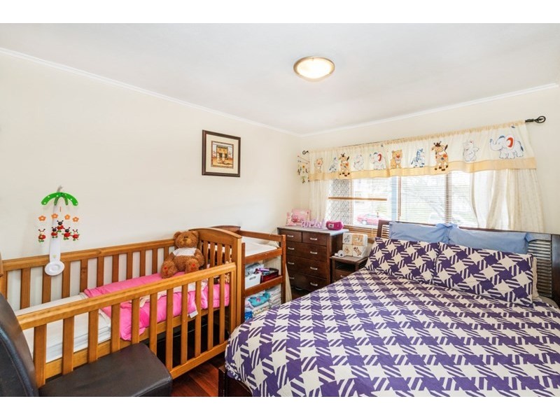 12 Stanton Road, Tingalpa QLD 4173