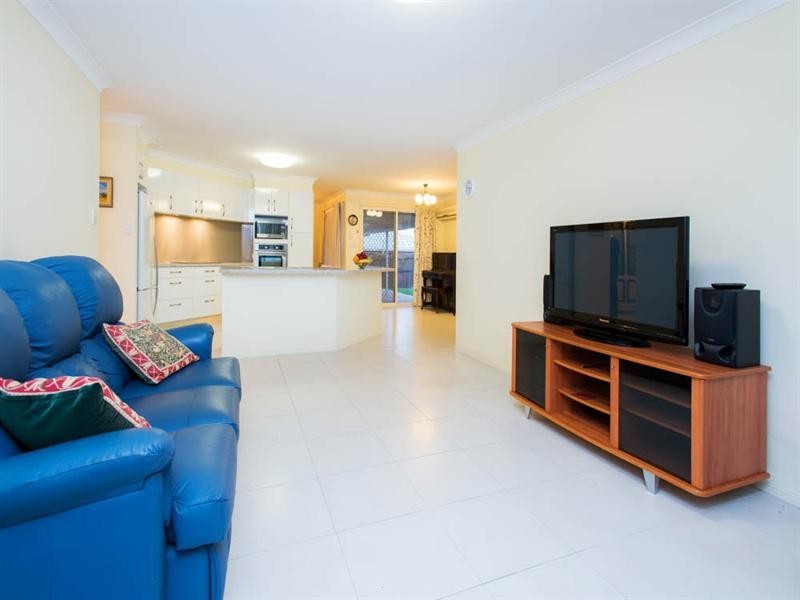 2 Byzance Close, Eight Mile Plains QLD 4113