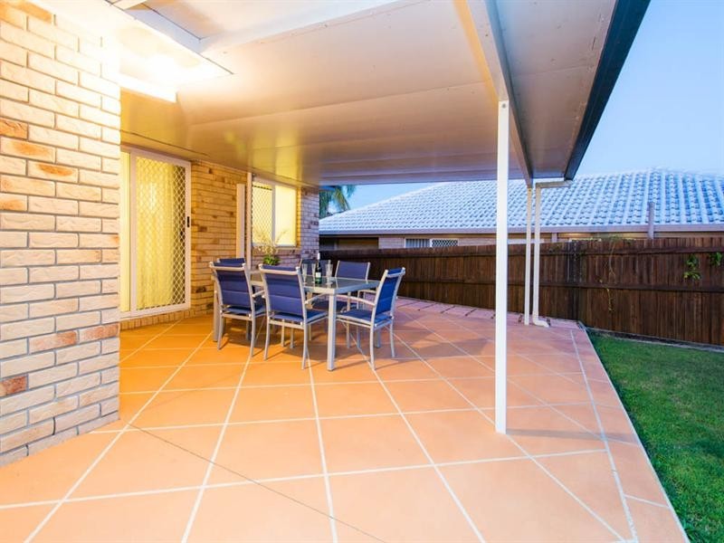2 Byzance Close, Eight Mile Plains QLD 4113