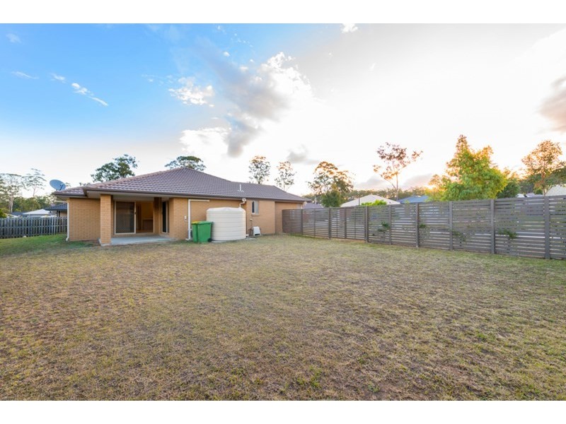 39 Quinn Close, Augustine Heights QLD 4300