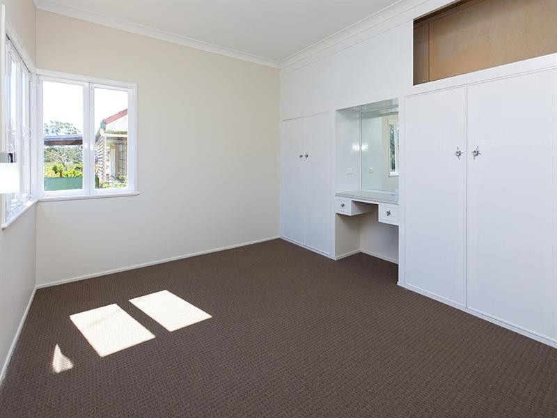 24 Queensthorpe Street, Tarragindi QLD 4121