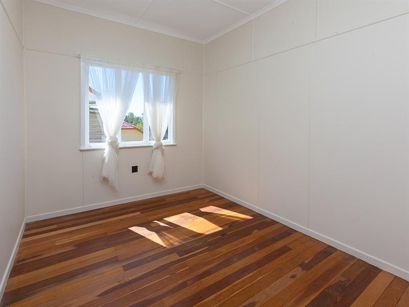 24 Queensthorpe Street, Tarragindi QLD 4121