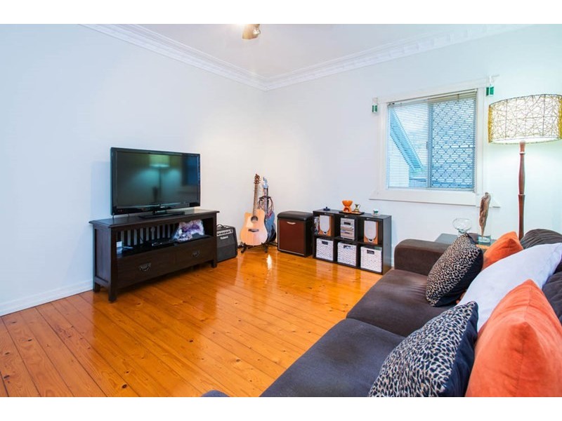 33 Invermore Street, Mount Gravatt East QLD 4122