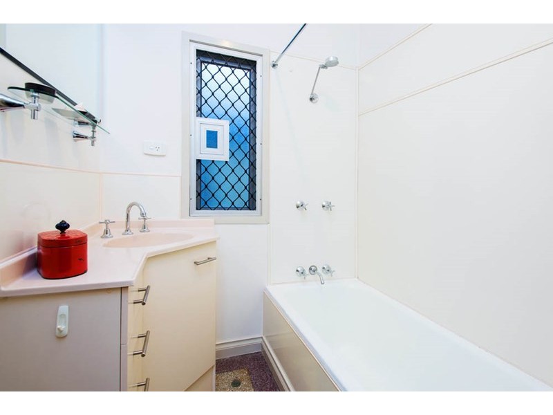 33 Invermore Street, Mount Gravatt East QLD 4122