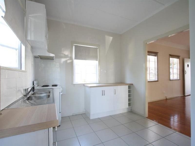 14 Miriam Street, Holland Park West QLD 4121