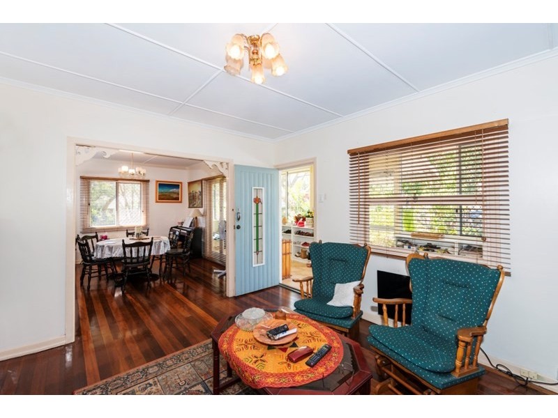 61 Wadley Street, Macgregor QLD 4109