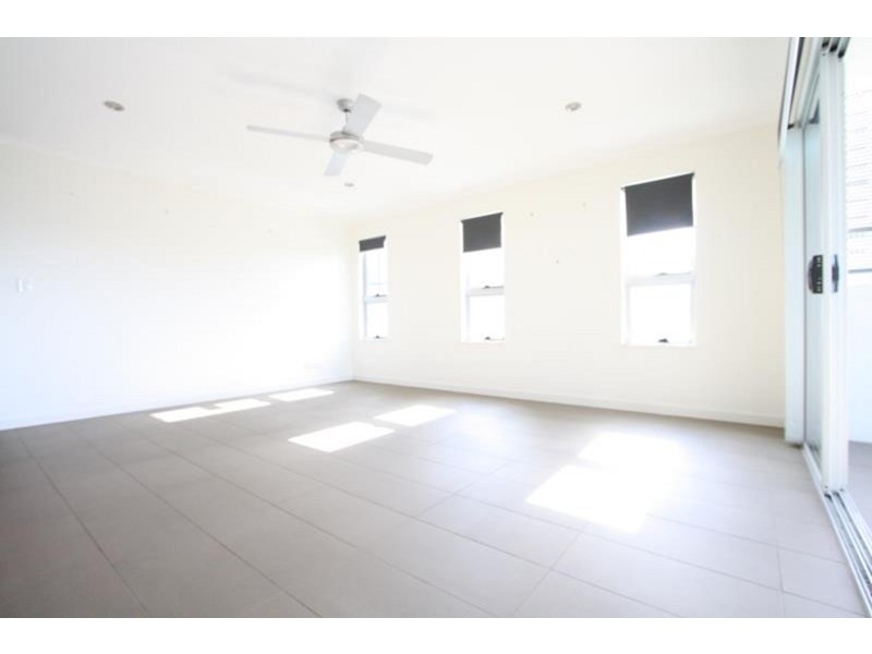 1602/67 Linton Street, Woolloongabba QLD 4102