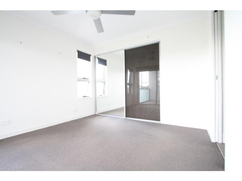 1602/67 Linton Street, Woolloongabba QLD 4102