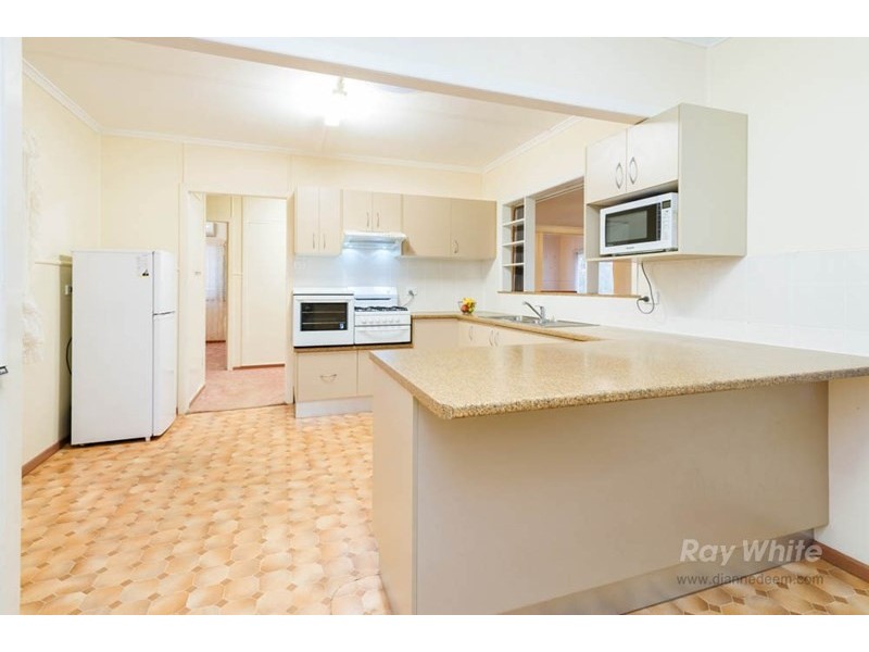 31 Seville Road, Holland Park QLD 4121