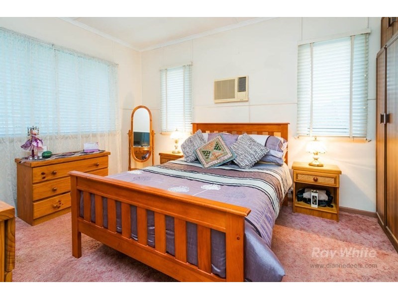 31 Seville Road, Holland Park QLD 4121