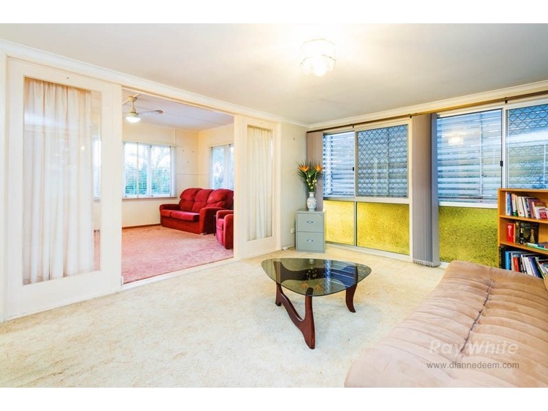 31 Seville Road, Holland Park QLD 4121