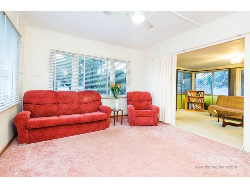 31 Seville Road, Holland Park QLD 4121