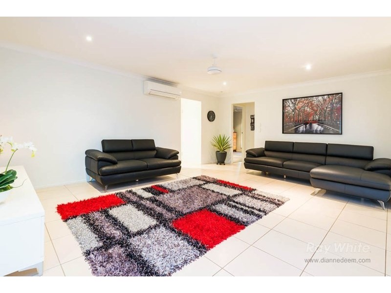 4 Chloe Close, Eight Mile Plains QLD 4113