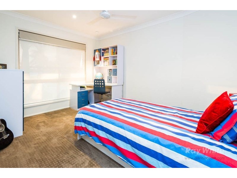 4 Chloe Close, Eight Mile Plains QLD 4113