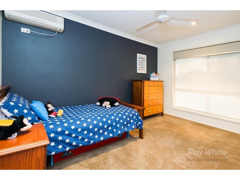 4 Chloe Close, Eight Mile Plains QLD 4113