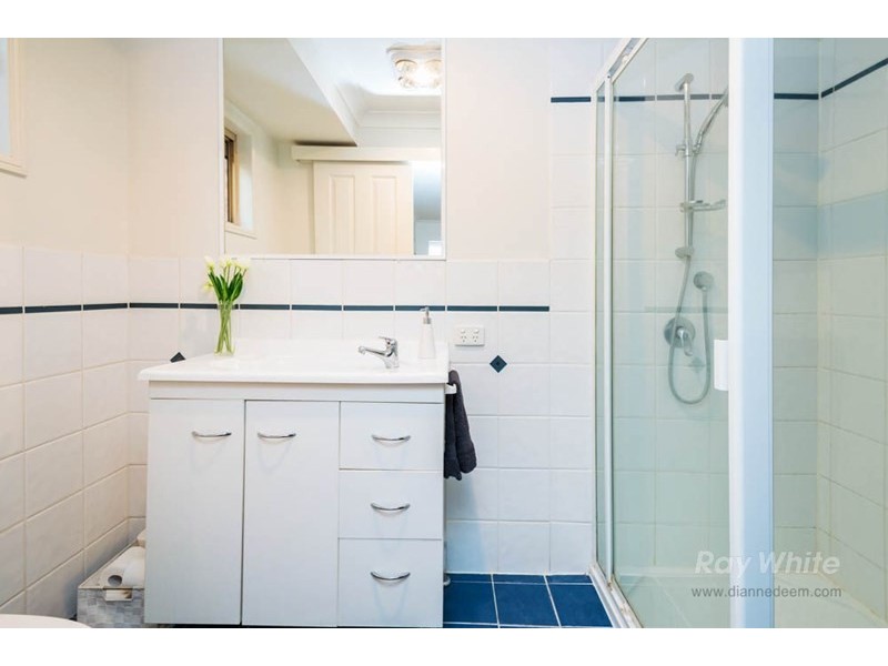 4 Chloe Close, Eight Mile Plains QLD 4113