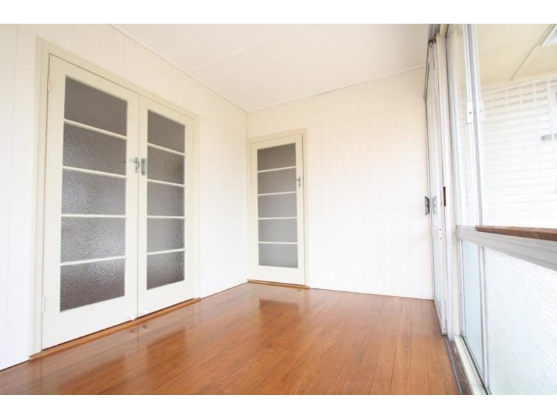 20 Brodie Street, Holland Park West QLD 4121