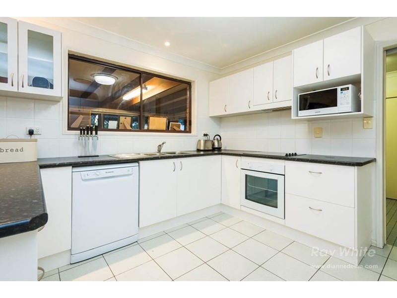 7 Boorala Crescent, Eight Mile Plains QLD 4113