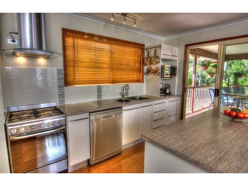 31-33 Teresa Drive, Munruben QLD 4125