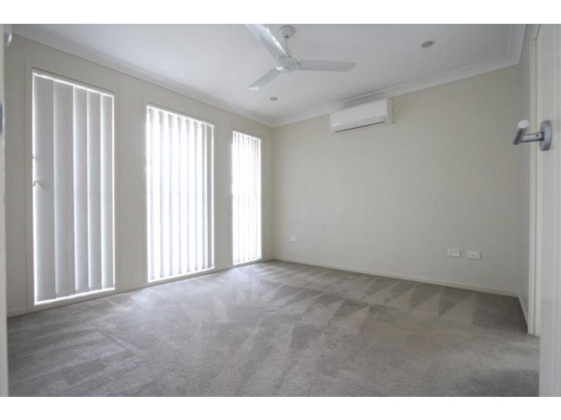 9 Gordon Drive, Bellbird Park QLD 4300