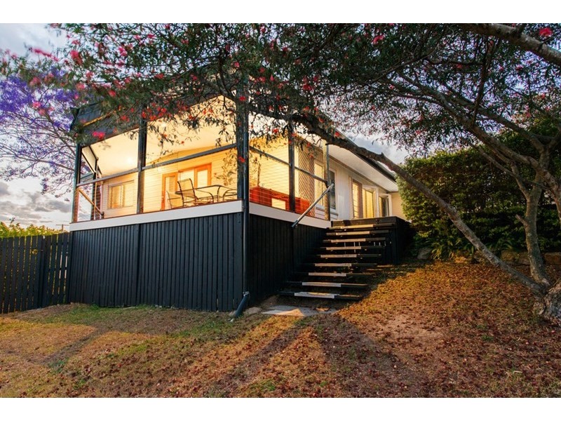 4 O’Callaghan Street, Holland Park QLD 4121
