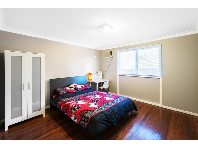 4 O’Callaghan Street, Holland Park QLD 4121