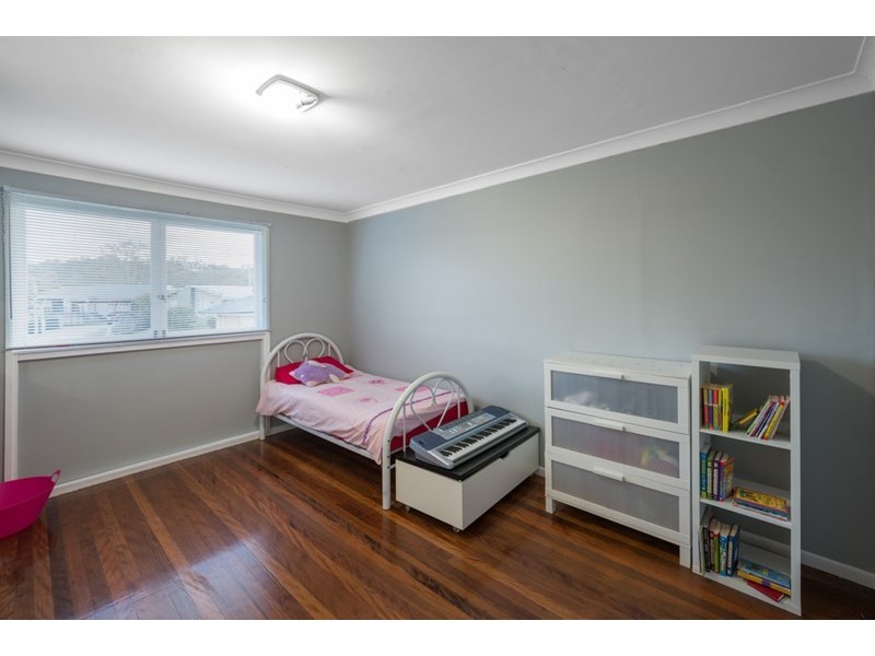 4 O’Callaghan Street, Holland Park QLD 4121