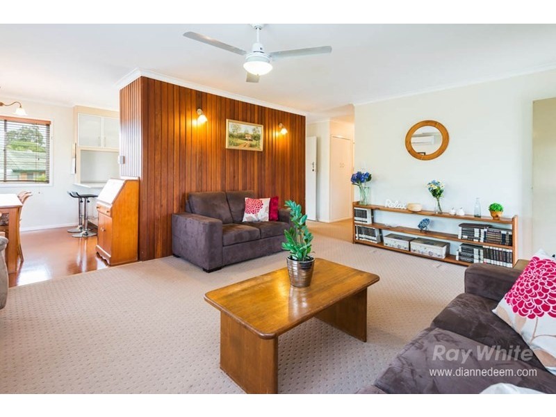 6 Veivers Street, Macgregor QLD 4109