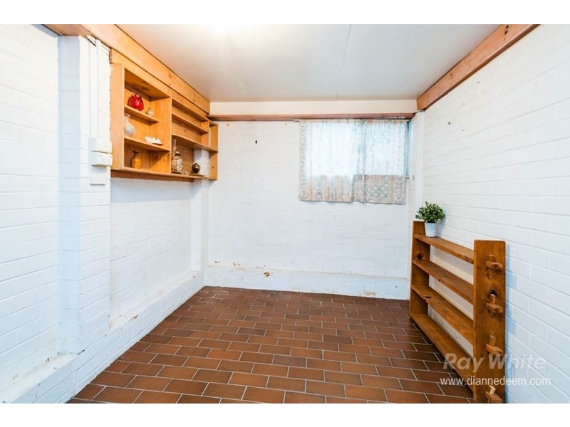 6 Veivers Street, Macgregor QLD 4109