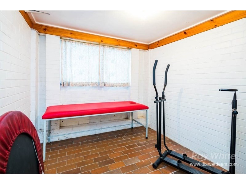 6 Veivers Street, Macgregor QLD 4109