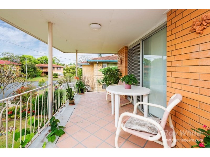 6 Veivers Street, Macgregor QLD 4109