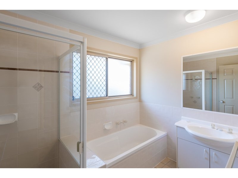 19 Rapanea Street, Moggill QLD 4070