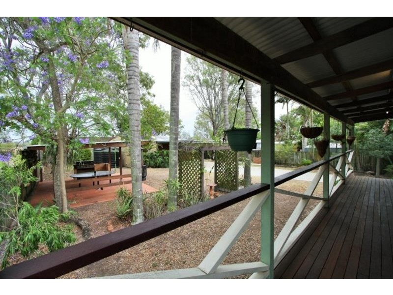 99 Kianawah Road, Wynnum West QLD 4178
