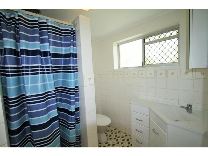 2/34 Swain Street, Holland Park West QLD 4121