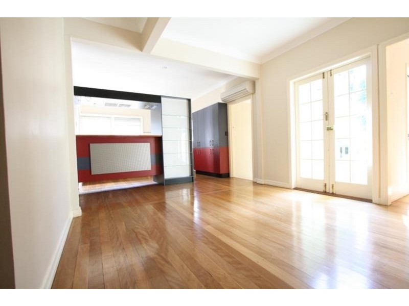 18 Hicks Street, Mount Gravatt East QLD 4122