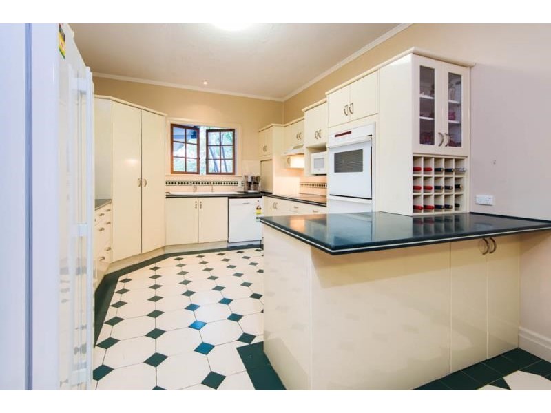 74 Mountain Street, Mount Gravatt QLD 4122