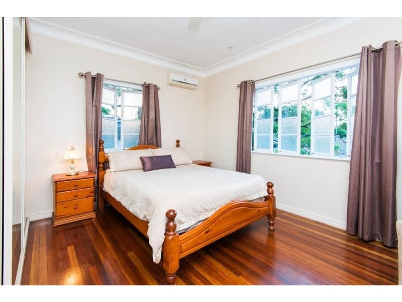 74 Mountain Street, Mount Gravatt QLD 4122