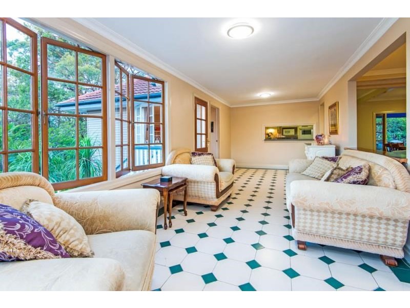 74 Mountain Street, Mount Gravatt QLD 4122