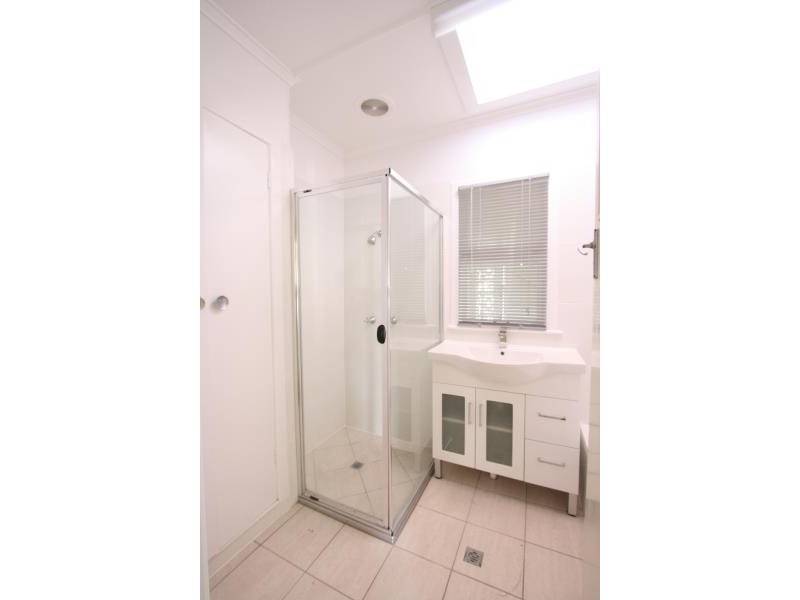 31 Seville Road, Holland Park QLD 4121