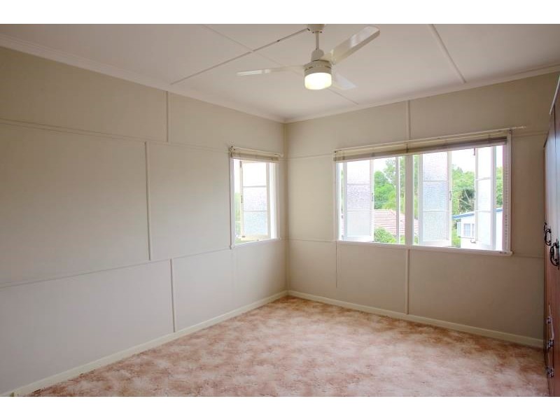 97 Murton Avenue, Holland Park QLD 4121