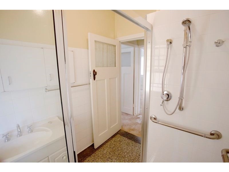 97 Murton Avenue, Holland Park QLD 4121