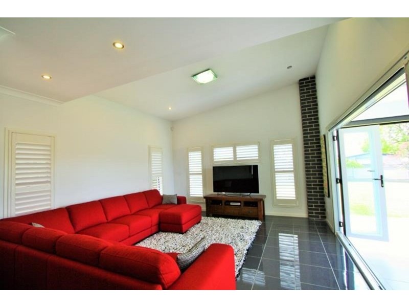 38 Brockhouse Street, Upper Mount Gravatt QLD 4122